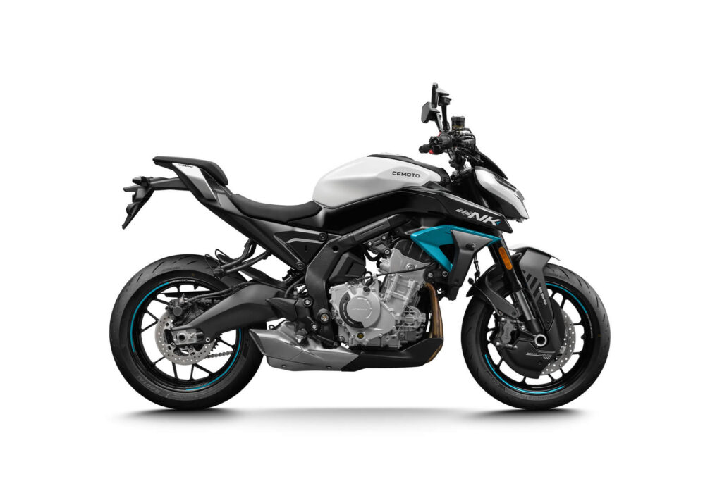CFMOTO 675NK Mootorratas