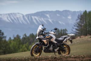 CFMOTO 700MT Mootorratas