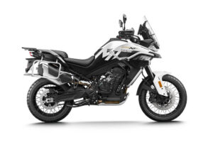 CFMOTO 800MT ES mootorratas